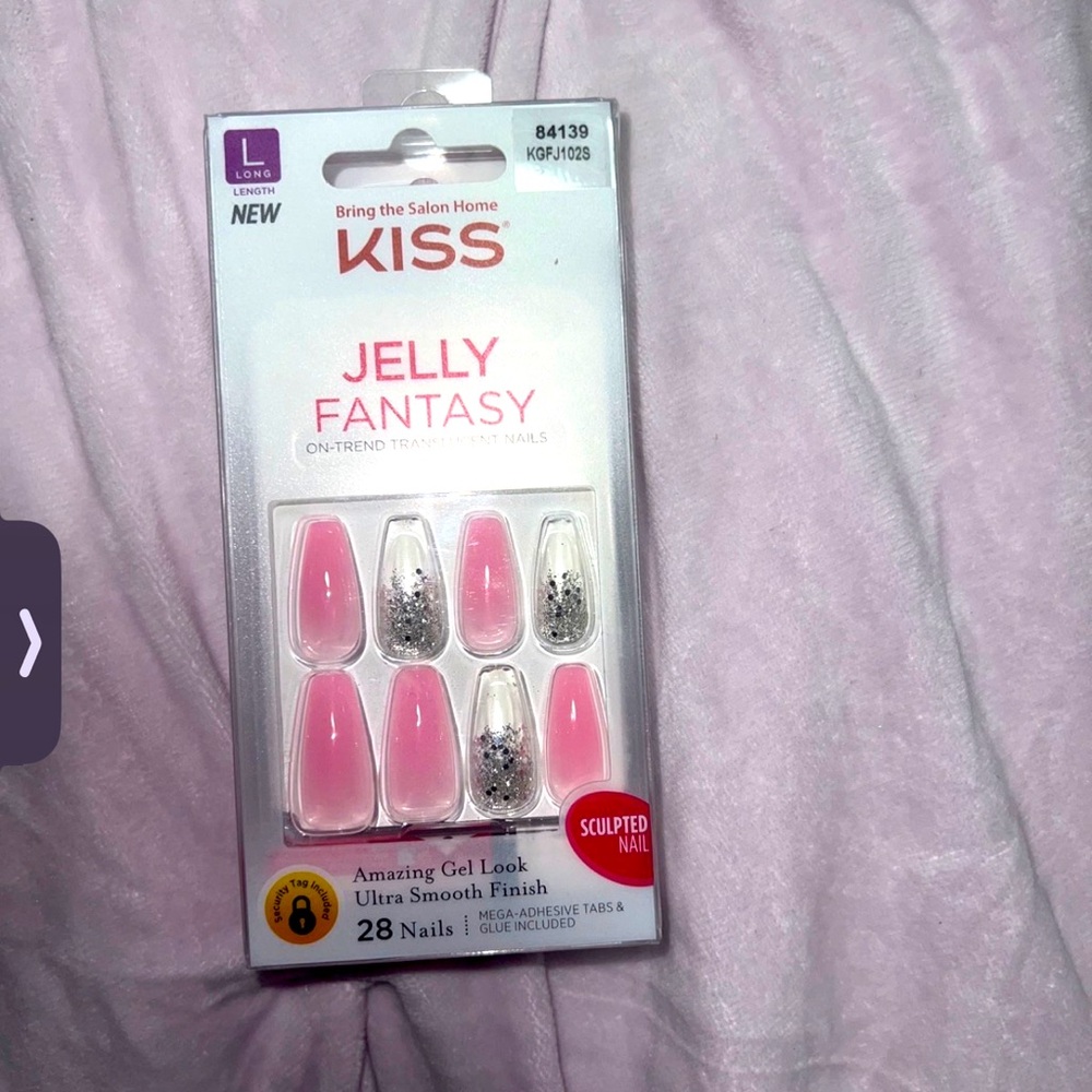 Kiss press on nails